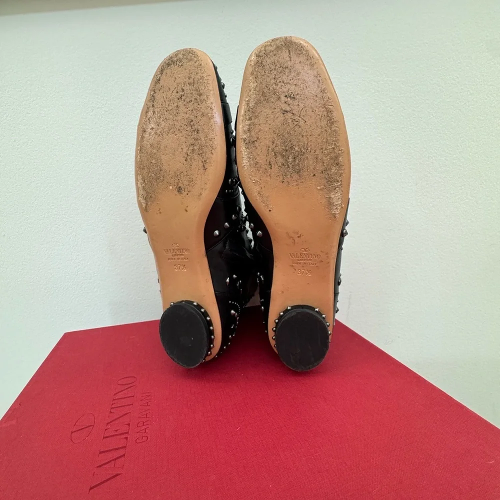 Valentino Garavani Studded Crystal Ankle Boots. Size 7.5. Excellent condition. - Picture 7 of 9